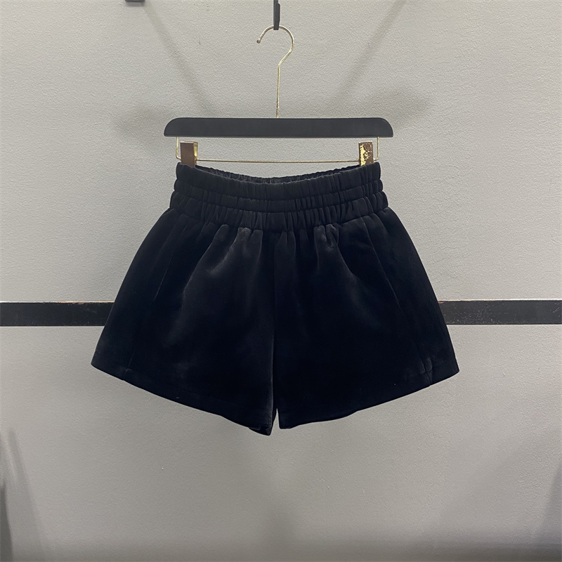 黑色丝绒短裤女A字休闲阔腿靴裤