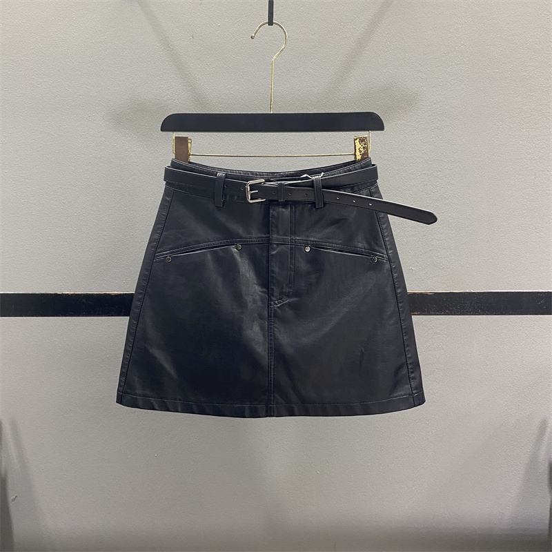 设计感PU小皮裙半身裙女包臀短裙