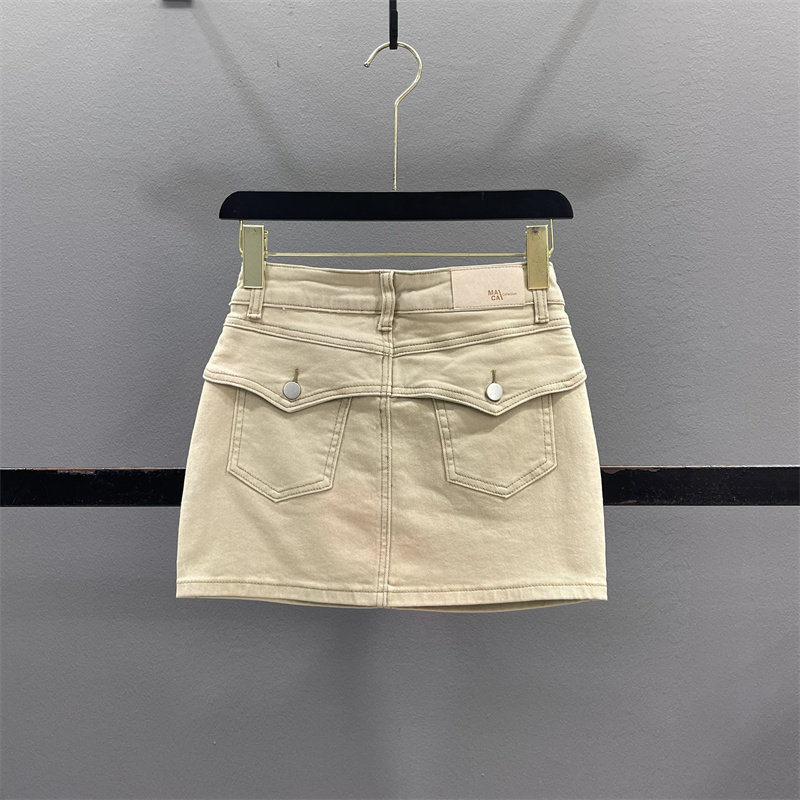 美式卡其色牛仔半身裙女2026夏季新款设计感弹力显瘦辣妹包臀短裙