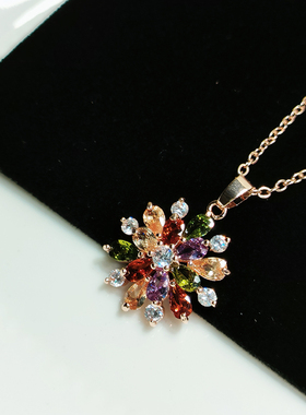 十字防过敏太阳花锆石微镶颈链