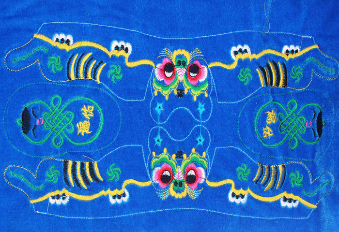 婴儿绣花虎头鞋动物通用diy手工红色蓝色鞋辅料 绣片连脚黑色图案