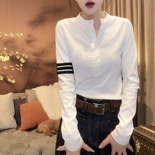 显瘦撞色条纹打底衫 T恤女针织弹力修身 外穿 三条杠单排扣长袖 春季