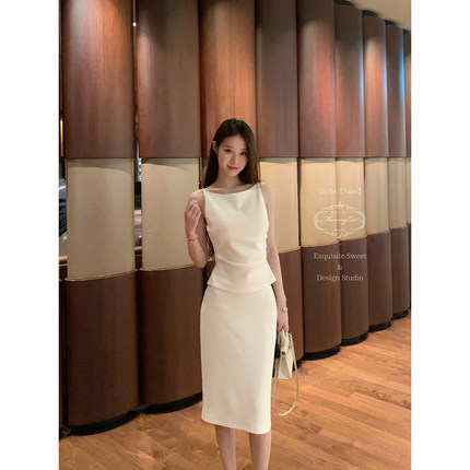 Mummy Cat下蛋喵 26新品气质通勤肌理乱麻弹力针织修身包臀套装
