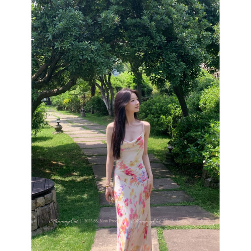艺术花色晕染浪漫吊带人丝度假裙