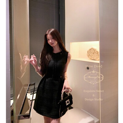 羊毛小香编织无袖收腰连衣裙