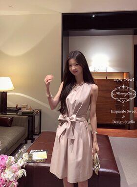 轻柔仿丝毛优雅蝴蝶结腰带礼服裙