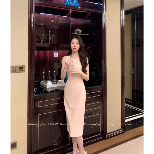 优雅气质蕾丝后背修身包臀连衣裙