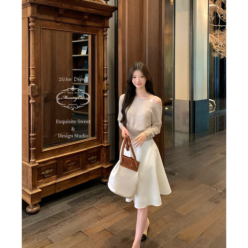 30绵羊毛日常斜肩松弛感针织上衣