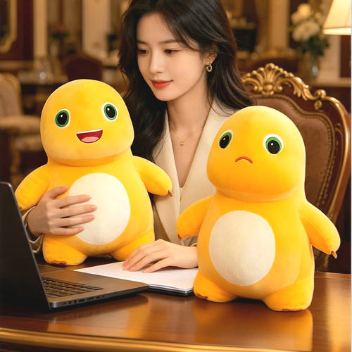 正版小奶龙公仔儿童奶龙玩偶
