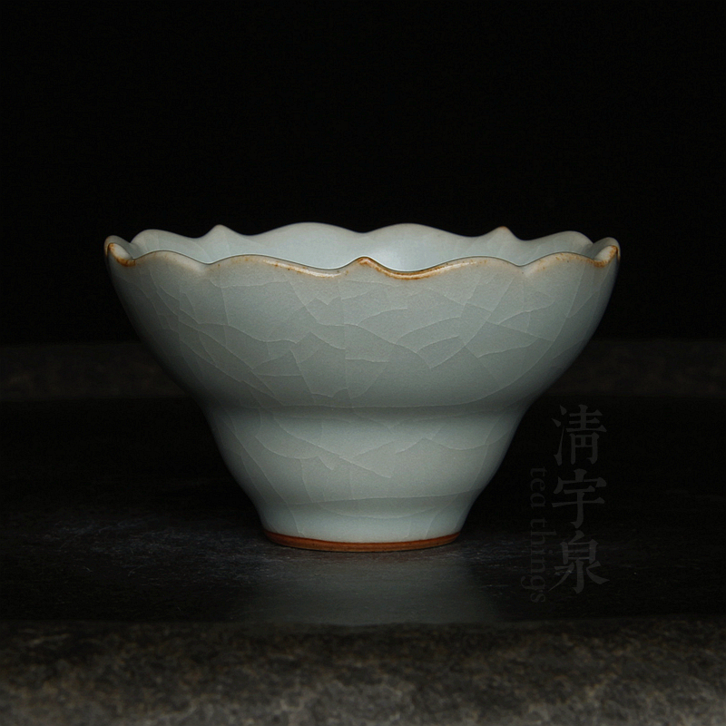 晓芳窑台湾天青菱花开片功夫茶杯