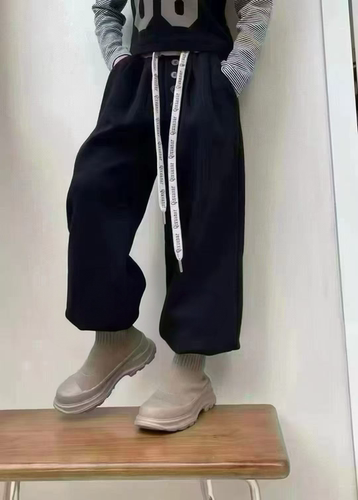 波拉韩版童装春秋厚款4粒扣儿童卫裤黑色女童运动裤男童长裤