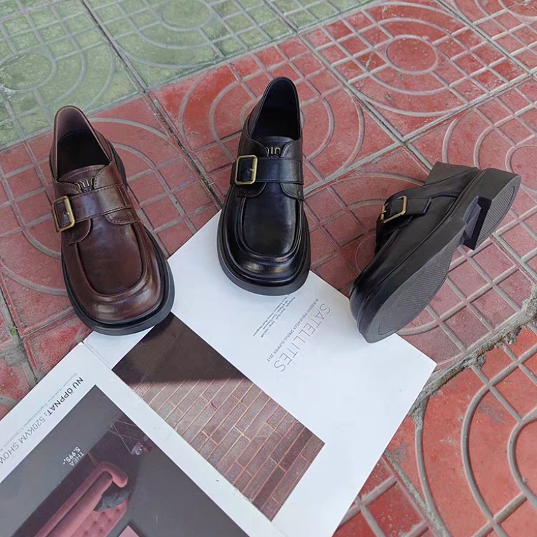 复古一脚蹬小皮鞋女2025新款春厚底百搭乐福鞋英伦皮带扣单鞋551