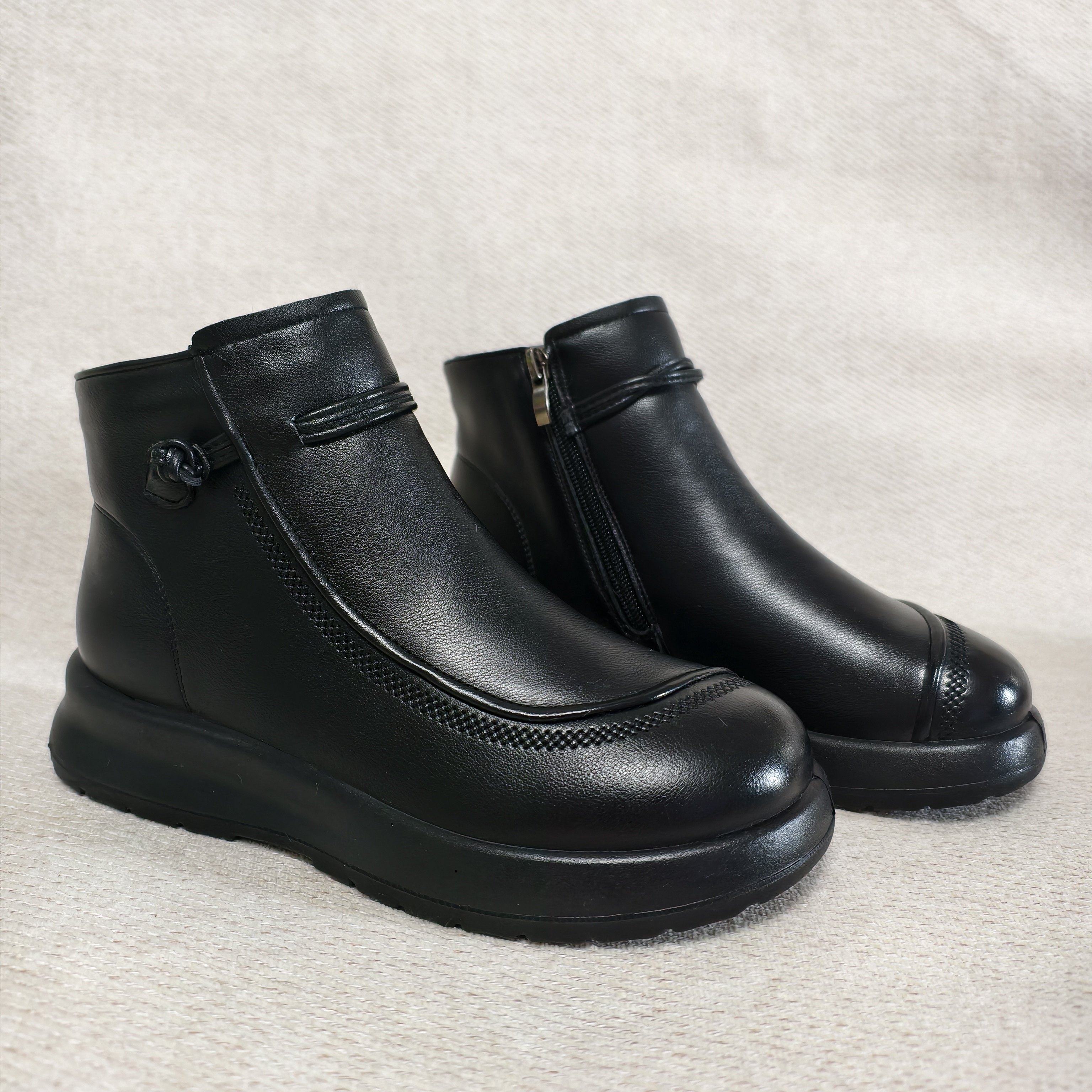 2025新款女靴子时尚民族风妈妈短靴平底短靴815510-9