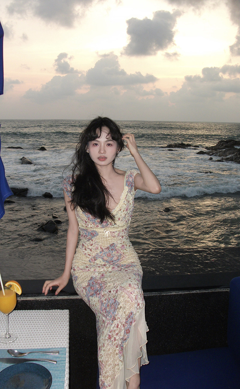 AGUO STUDIOS古着vintage复古蕾丝碎花网纱拼接V领不规则连衣裙女