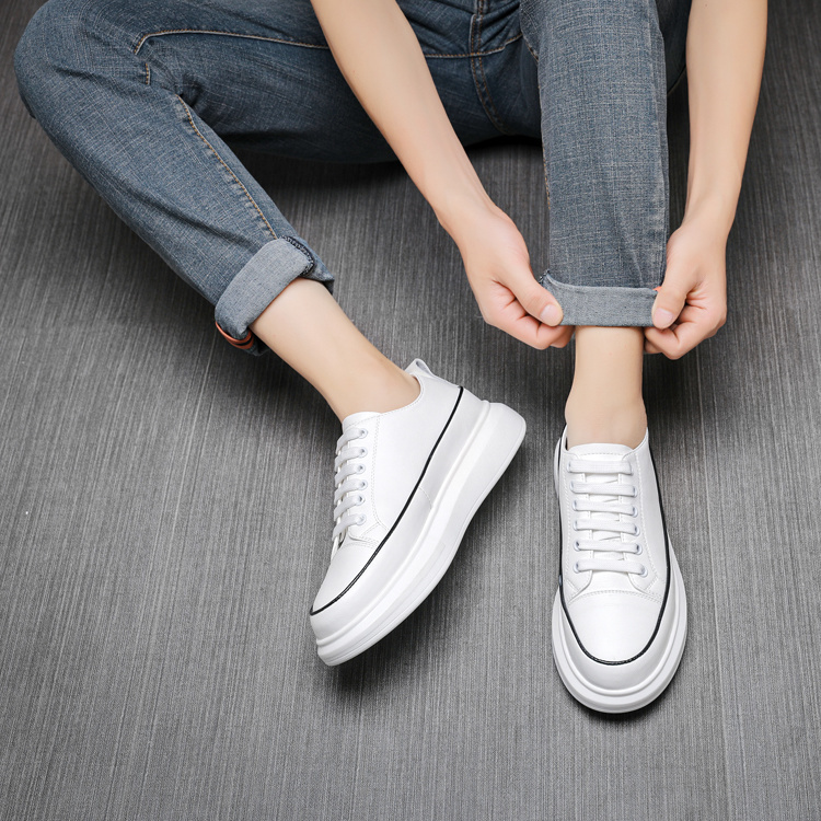 华仔同款透气小白鞋男韩版白色鞋子男港风百搭潮鞋2024年新款男鞋