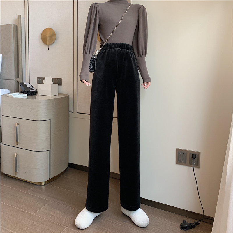 Real shot of new Korean elastic waist velvet and velvet wide leg pants in autumn and winter