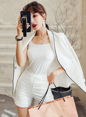 洋气显瘦小西装短裤套装女2021