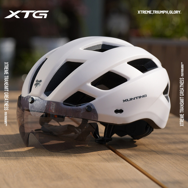 迅霆骑行头盔女风镜一体山地公路车自行车头盔男款透气安全帽装备