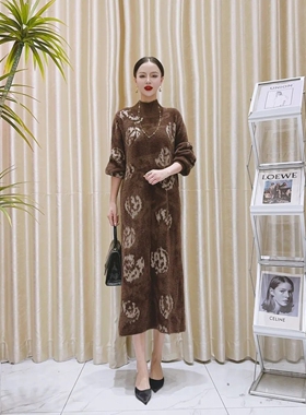 A147咖色提花时尚气质秋冬长款轻奢针织连衣裙休闲百搭玥玥羊