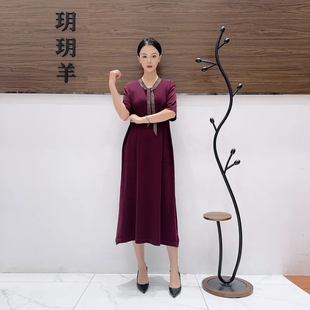 A569波尔多红针织连衣裙收腰显瘦设计师优雅时尚 气质复古夏玥玥羊