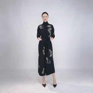 B144黑色银杏叶提花设计羊毛连衣裙女宽松大码时尚长袖过膝玥玥羊