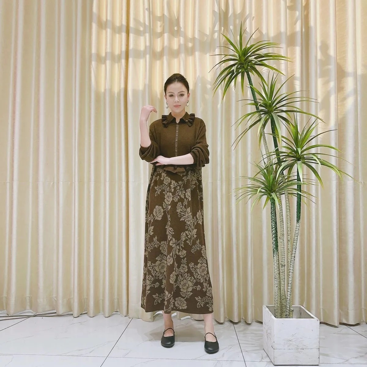 9863咖色花叶提花拼接设计款羊毛气质秋冬轻奢针织连衣裙时,女装/女士精品,连衣裙,淘宝优惠券,粉丝福利购,淘宝优惠卷