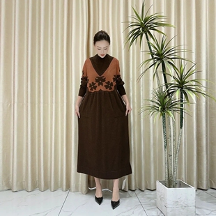 9939琥珀流光蝴蝶拼接设计款 羊毛气质秋冬轻奢针织连衣裙时