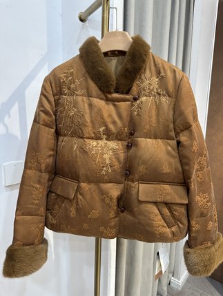 新中式国风羽绒服女士2025冬季新款流行收腰刺绣提花白鹅绒厚外套