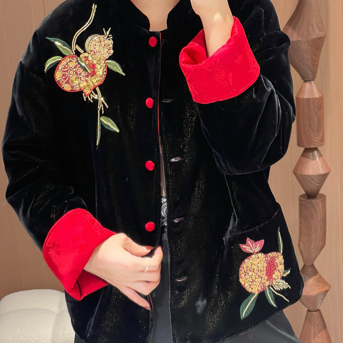 诺诺式双面金线真丝丝绒重工刺绣石榴提花超短外套YS2-t063
