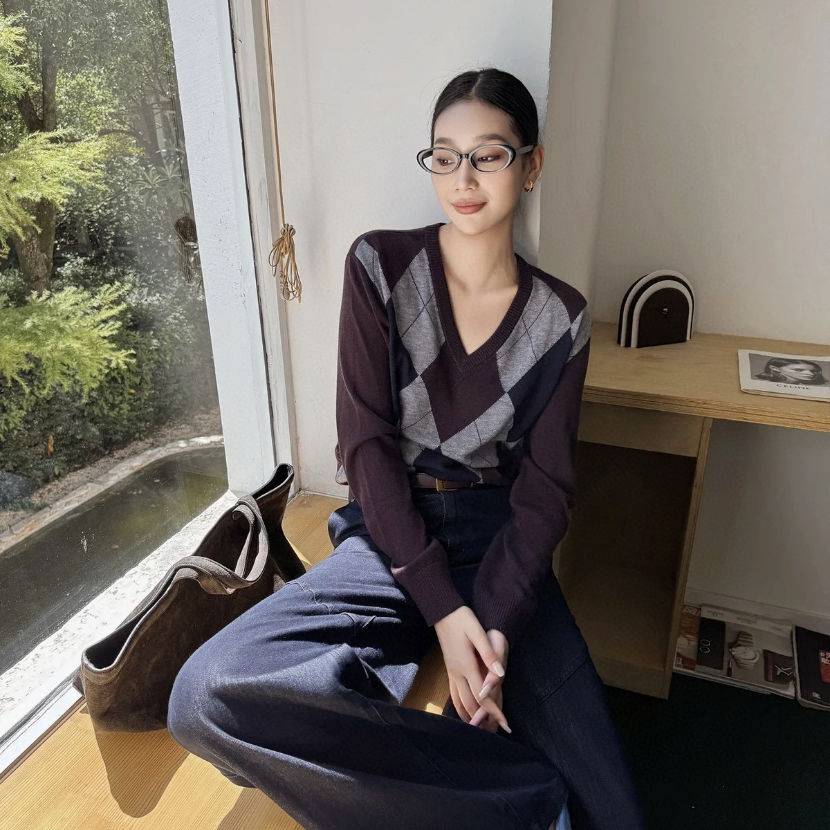 诺诺上新优雅气质百搭简约撞色格纹V领羊绒衫(含100羊绒)R90627,自行车/骑行装备/零配件,自行车整车大保养工时,淘宝优惠券,粉丝福利购,淘宝优惠卷