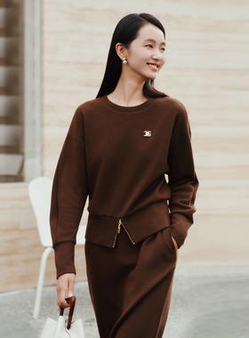 歌蒂诗冬季专柜新款时尚气质拉链束腰设计套头衫女 8E42S1196