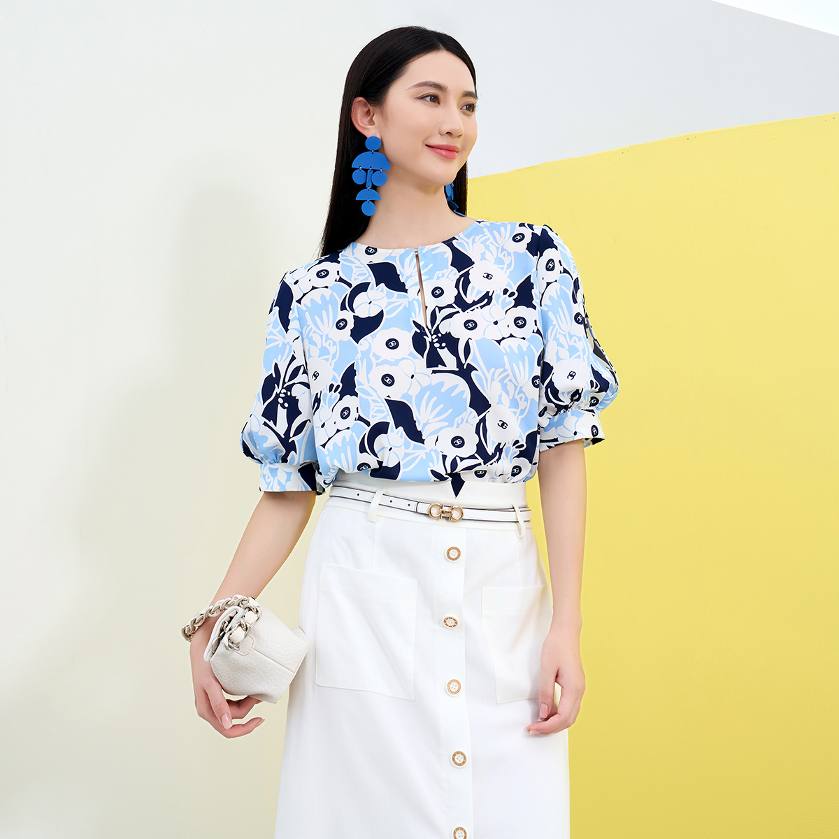 歌蒂诗夏季宽松套头衫印花设计