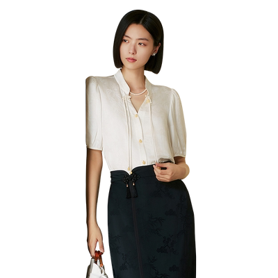 歌蒂诗夏季专柜新款时尚高级新中式小V领短袖小衫女8E23S1181