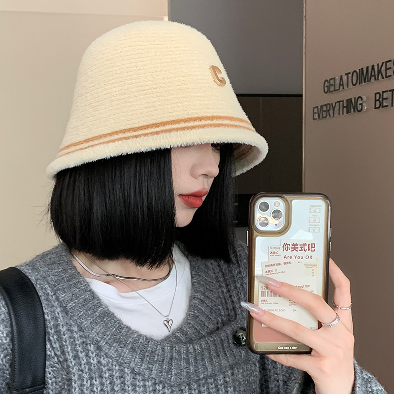 2023新款毛绒小香风甜酷减龄渔夫帽子女秋冬显脸小素颜针织水桶帽