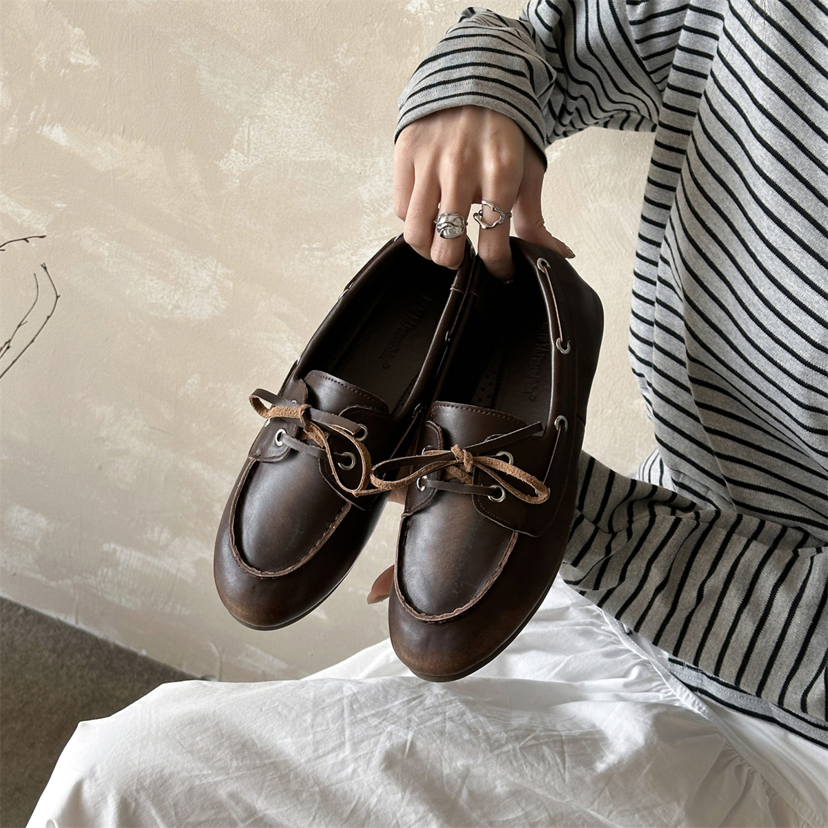 单鞋女平底牛皮英伦风2026年新款韩版休闲乐福鞋一脚蹬低跟小皮鞋,女鞋,浅口单鞋,淘宝优惠券,粉丝福利购,淘宝优惠卷