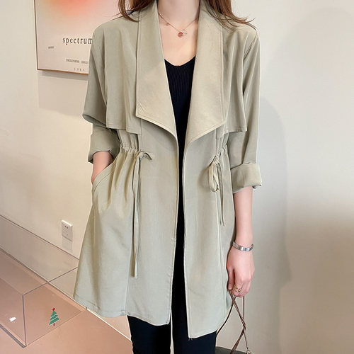 女士短外套设计感高级风衣女