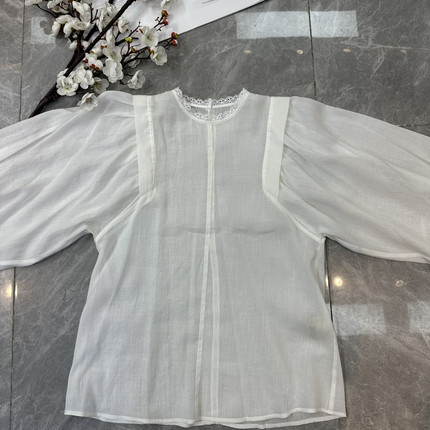 LC26年早春苎麻蕾丝花边叠穿百搭复古灯笼袖小衫YS1-G510