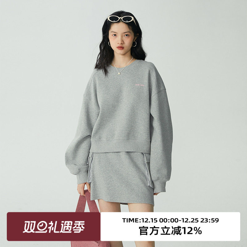 omont宽松小个子短款卫衣