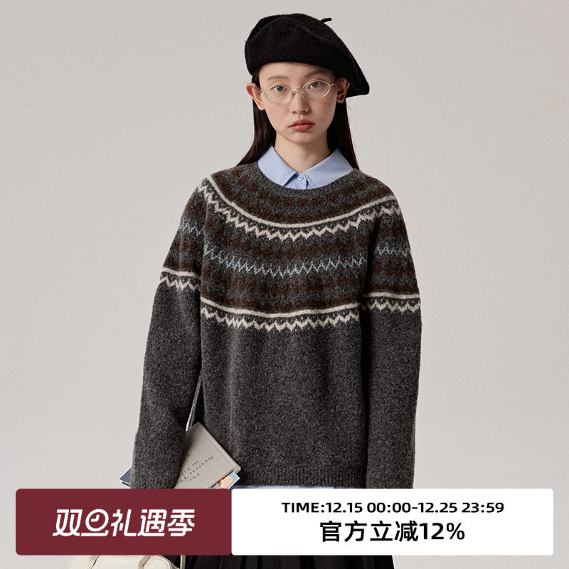 omont蛋挞家圆领宽松毛衣