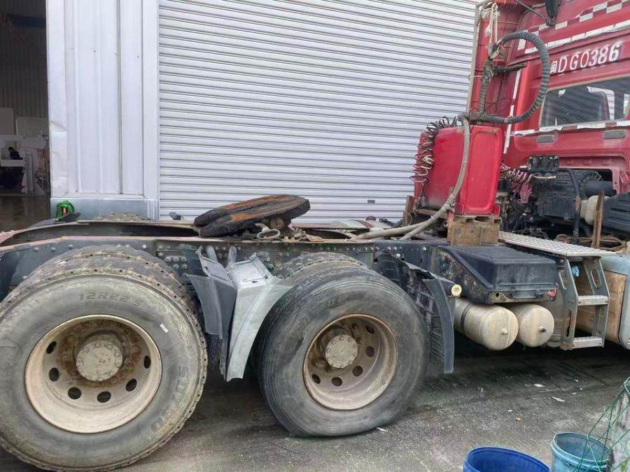 12月30日厦门闽DG0386号解放牌重型半挂牵引车网络拍卖公告