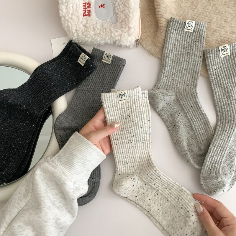 春秋袜子女无骨纯色百搭休闲女袜布标中筒袜点子纱女袜诸暨袜子