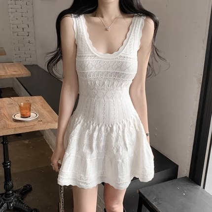 港味风格蕾丝无袖针织背心连衣裙女夏季新款收腰a字吊带短裙裙子