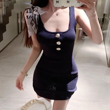 港味风格纯欲风辣妹U领菱格纹宽吊带针织连衣裙女显瘦短款背心裙