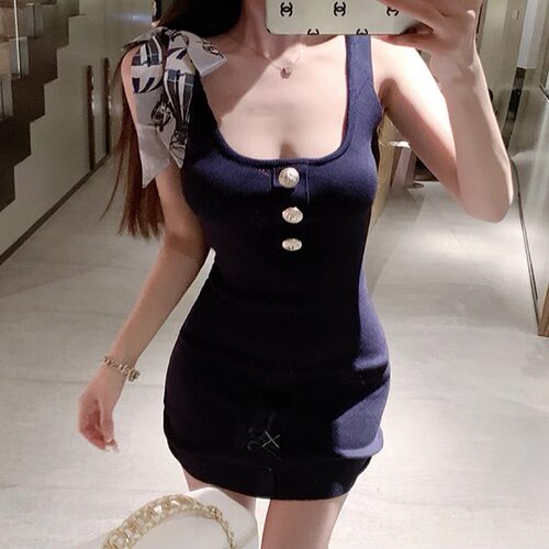 吊带针织连衣裙女显瘦短款背心裙