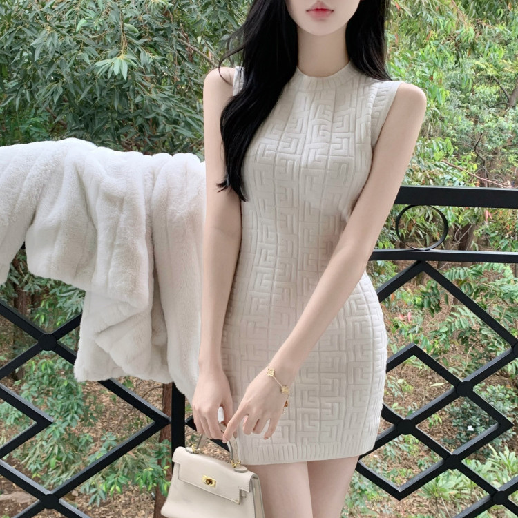 重工老花提花毛织打底连衣裙女2025年夏季新款无袖修身圆领针织裙