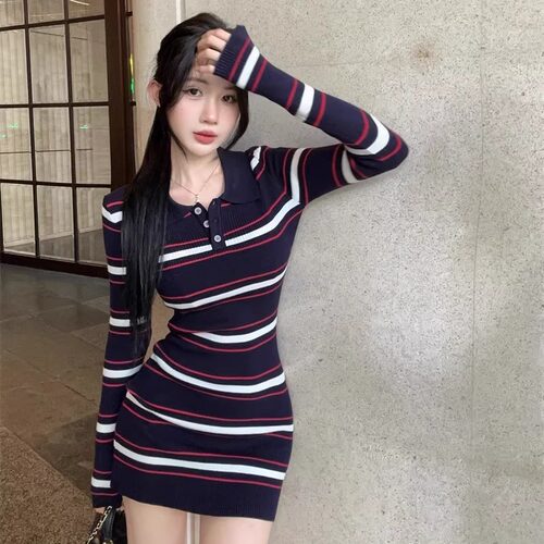 撞色条纹针织连衣裙女春秋季新款