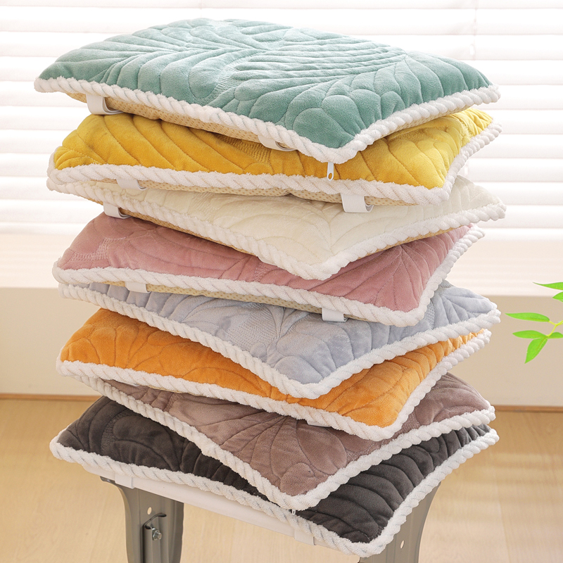 毛绒简约可拆洗学生凳子椅垫