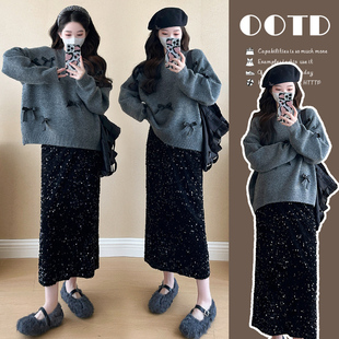 新款套装孕妇装长袖圆领蝴蝶结宽松毛衣托腹亮片半身裙韩版两件套