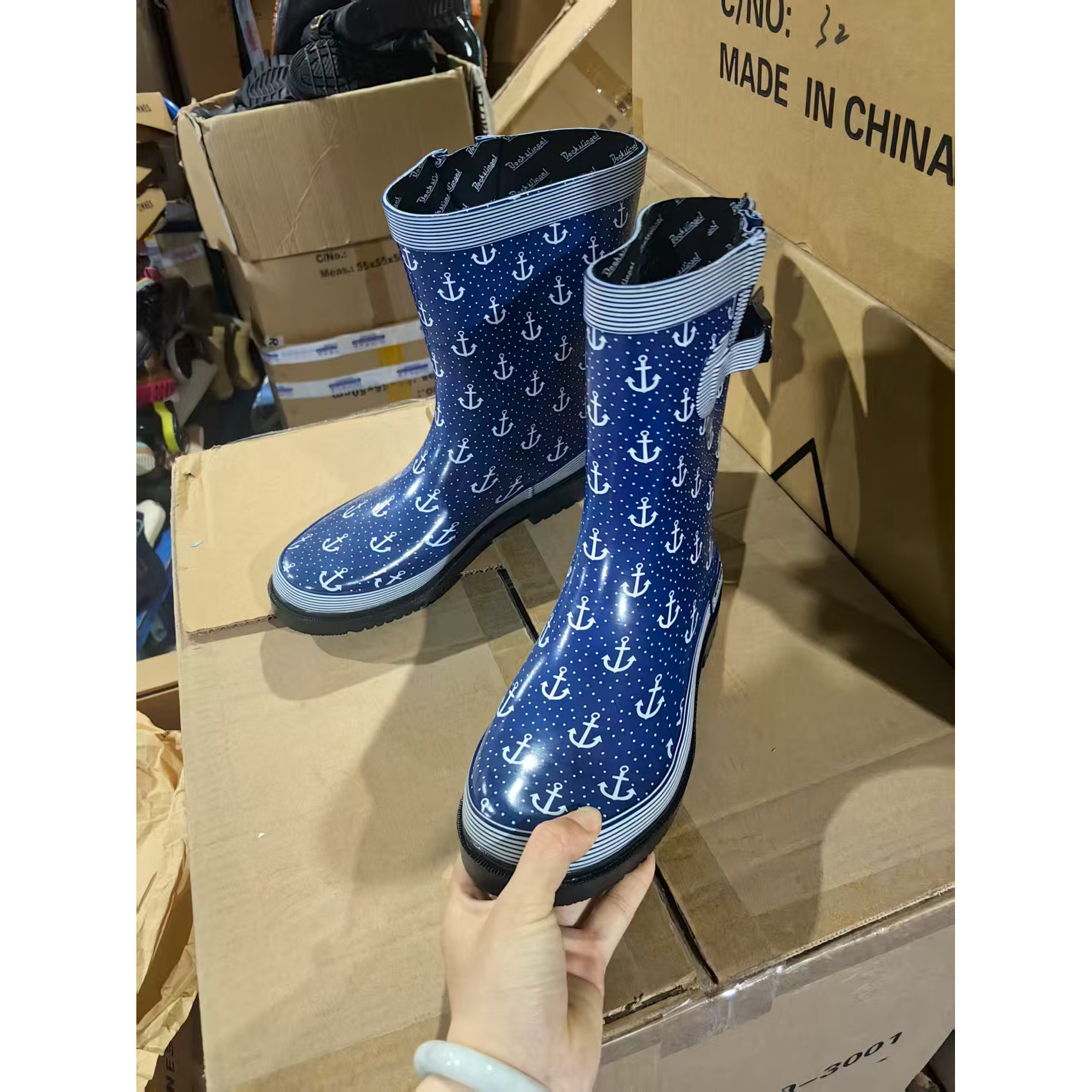 2025春夏季包邮雨鞋套鞋水鞋女韩国时尚可爱碎花滑橡胶雨靴胶鞋