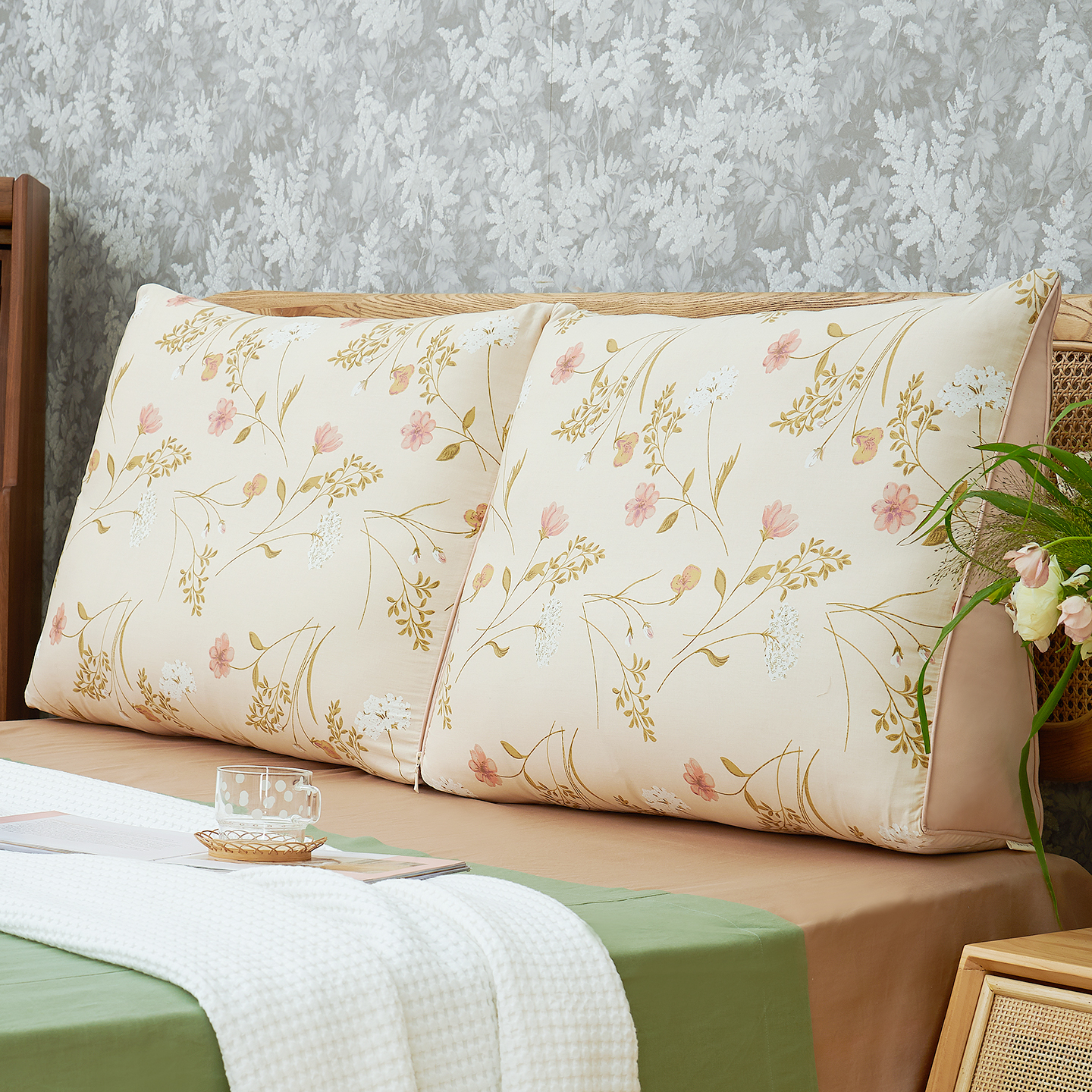 AprilTown/阳春小镇床靠